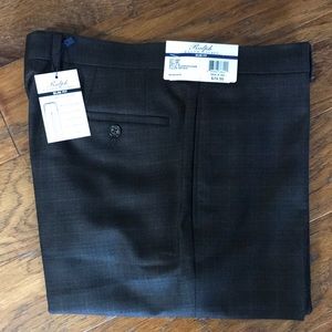NWT Polo Men’s Slim-Fit Pants (34x30)